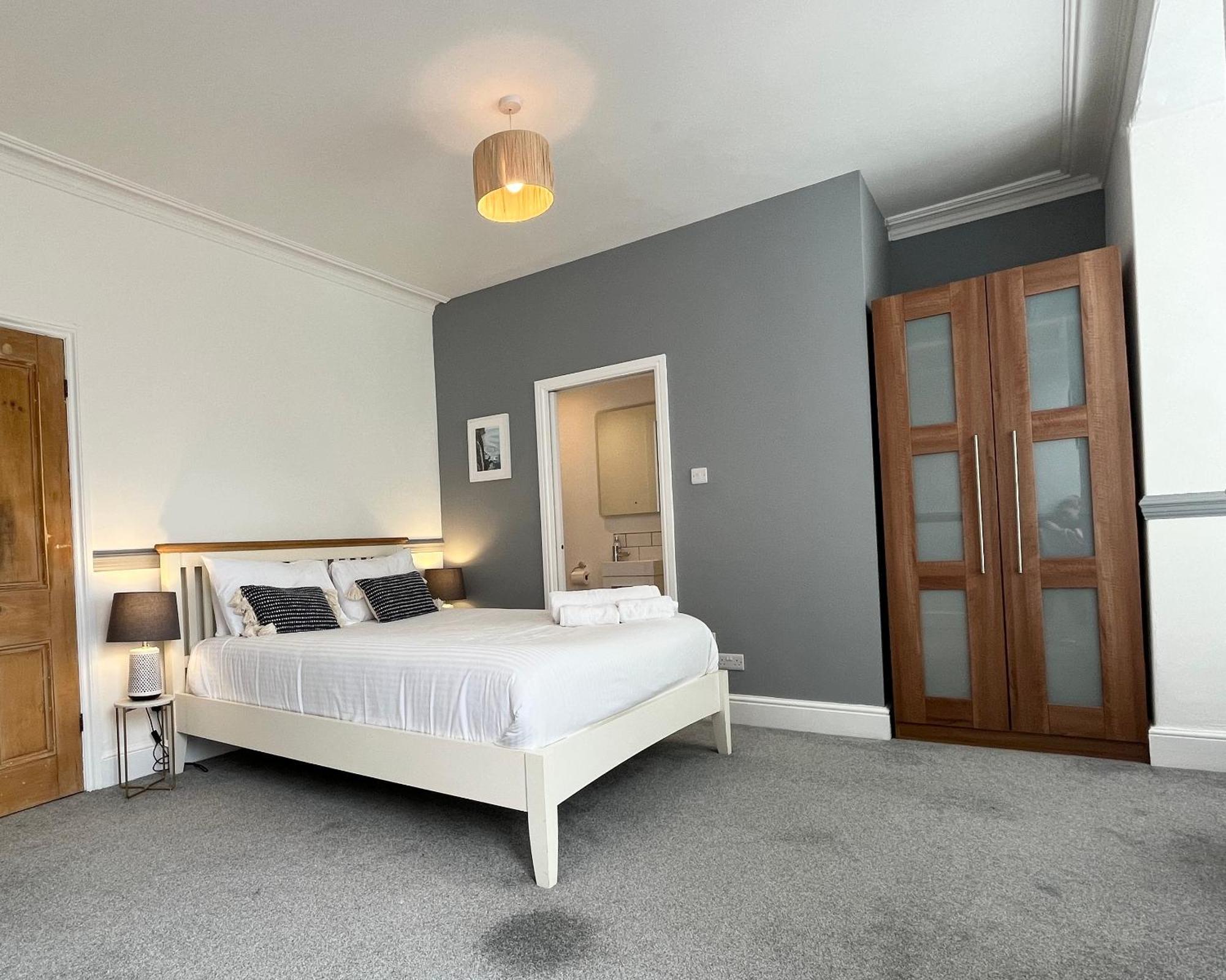 Spacious Home Near Seafront & Train Station 5 Bed Sleeps 10- Central פנזאנס מראה חיצוני תמונה